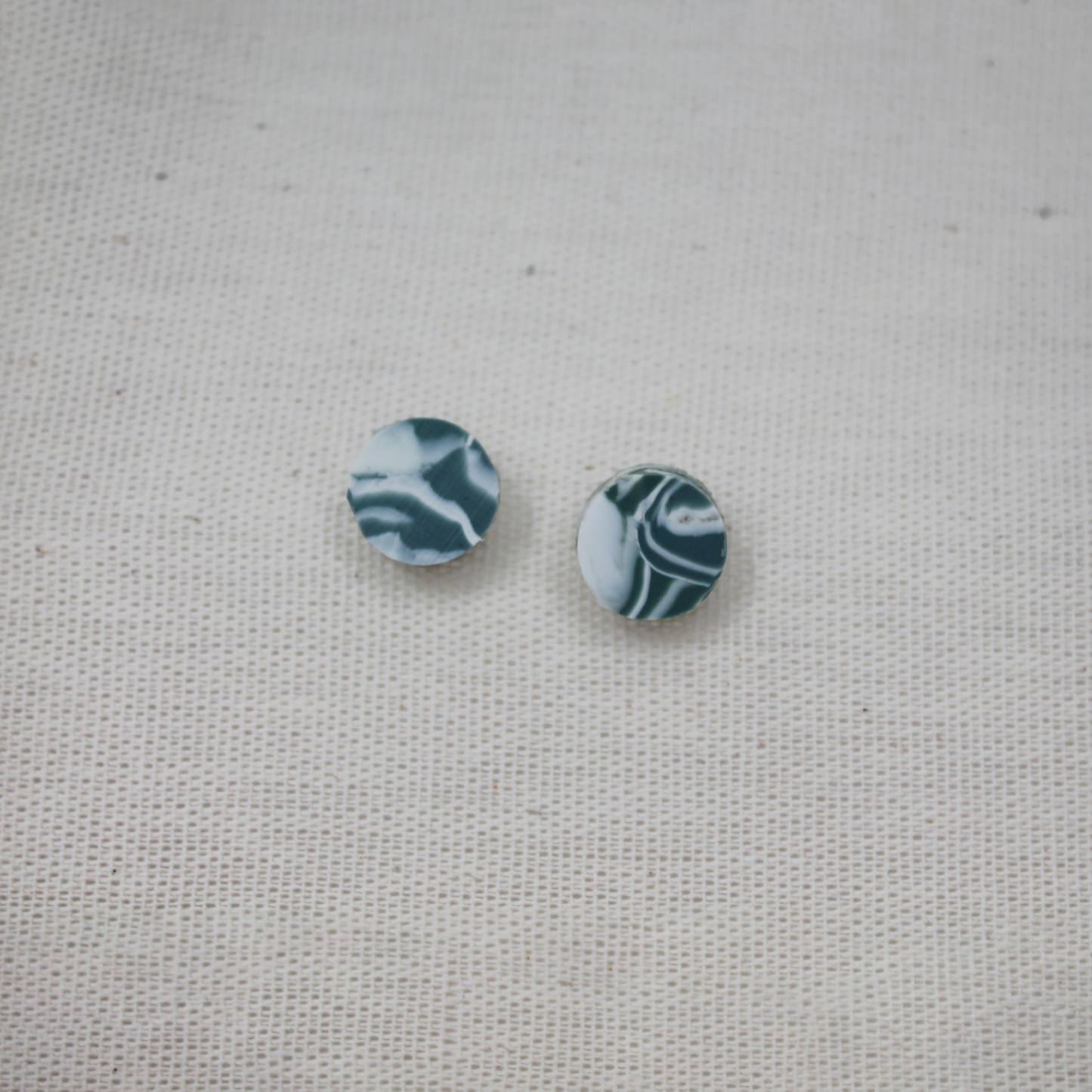 Aretes MONDO
